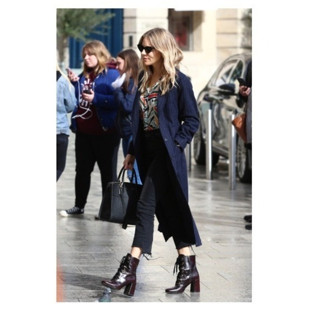 Mother The Insider Crop Step Fray Jeans Not Guilty Sienna Miller Off Duty 24